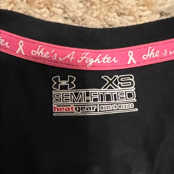 🔥4/$10 Under Armour Black Long Sleeve with Pink Logo - Picture 2 of 5